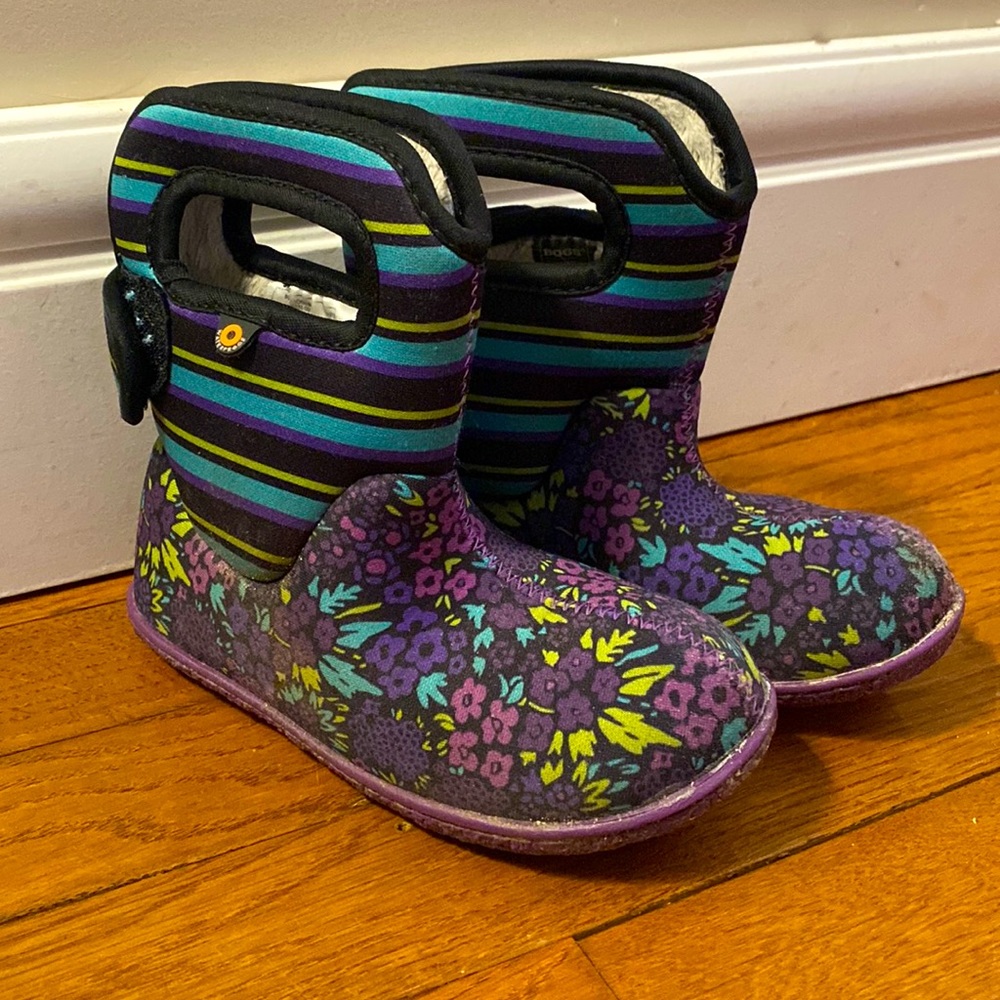 Girls Bogs plush lined Boots